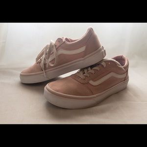 (Youth 4) Blush and white Vans.